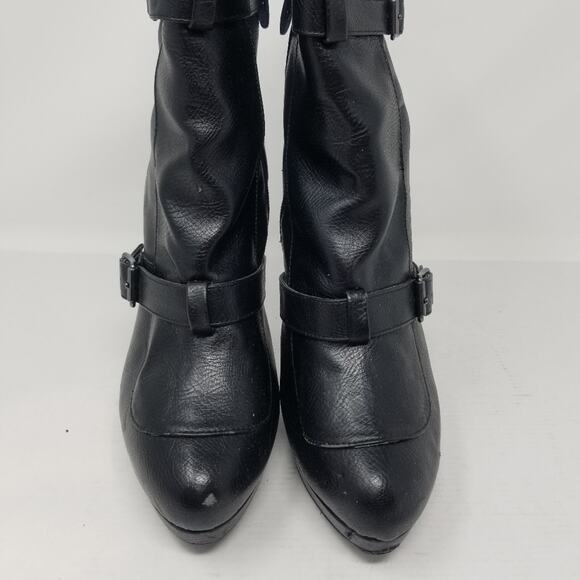 Simply Vera Vera Wang Svellie Black Leather Heeled Platform Boots Size 9.5 - Picture 5 of 14